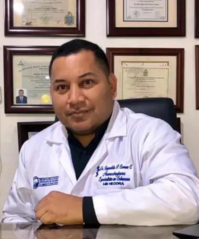 Dr. Reynaldo Paul Correa Castro